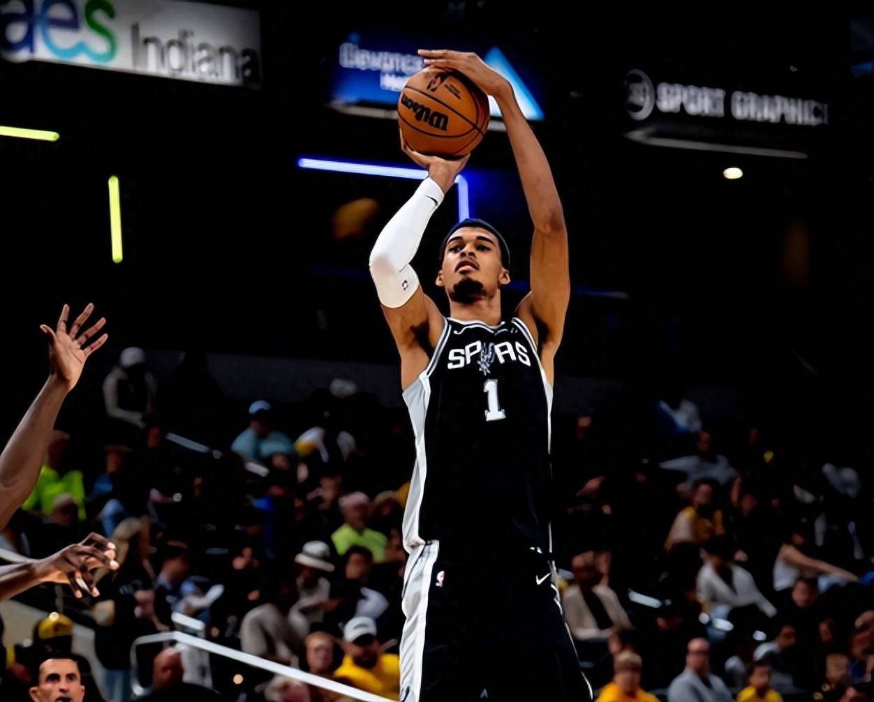 爱游戏官网-达拉斯独行侠迎CBA季后赛关键赛；冲刺阶段迎来里程碑；话题不断；球队文化再被提及的简单介绍